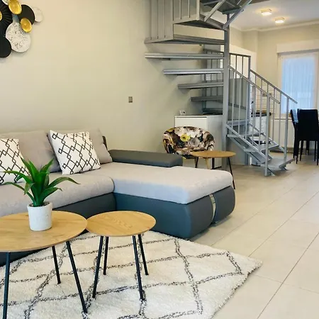 Toparti Apartmanhaz *