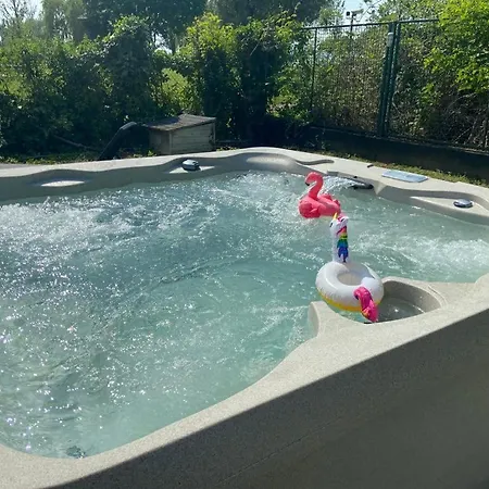 Toparti Apartmanhaz Balatonszarszo