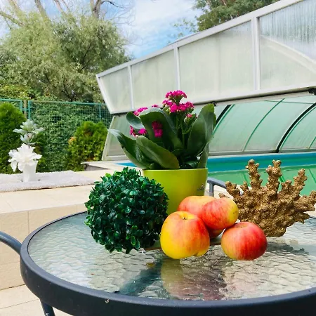 Toparti Apartmanhaz Balatonszarszo