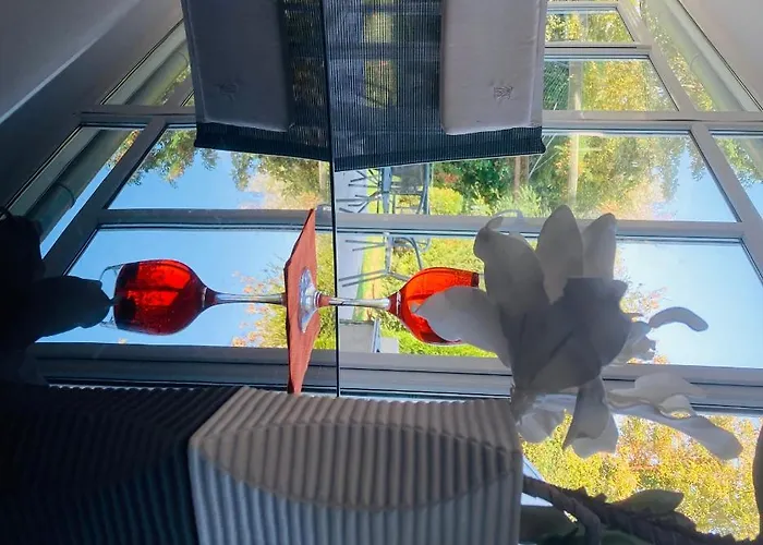 Toparti Apartmanhaz * Balatonszarszo