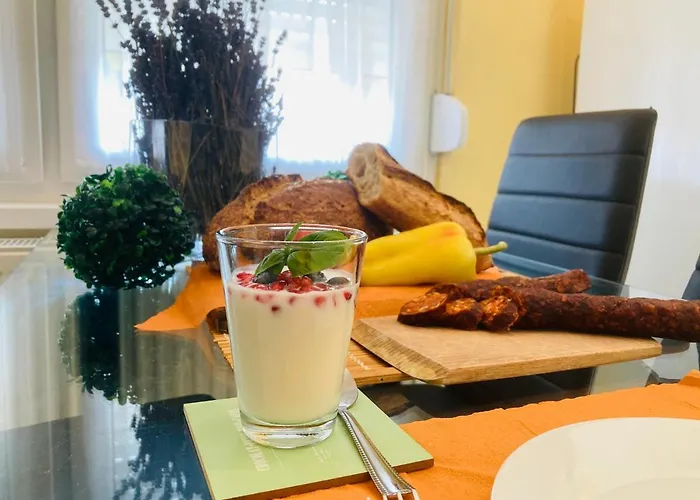 Toparti Apartmanhaz Lägenhet *